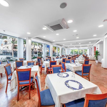 Hotel Zanarini In Centro A ריצ'יונה מראה חיצוני תמונה